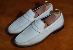 Giày lười nam size nhỏ da bò màu kem ( có size thông thường ). Mã số: M115
